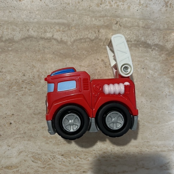 BOYS MEGA BLOCKS BUNDLE (4 ITEMS) - Picture 9 of 12